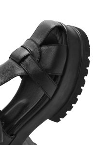 صندل زنانه چرمی مشکی بندی با زیره ضخیم دری مد