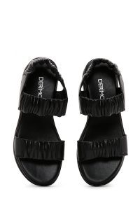 صندل زنانه چرمی مشکی راحتی دری مد