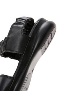 صندل زنانه چرمی مشکی راحتی دری مد