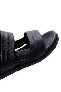 صندل زنانه چرمی مشکی ساده دری مد