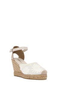 صندل زنانه کرم لژدار اسپادریل طرح‌دار بنددار دری مد