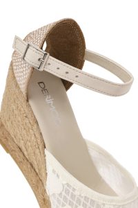 صندل زنانه کرم لژدار اسپادریل طرح‌دار بنددار دری مد