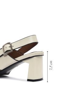 صندل زنانه کرم چرم بنددار پاشنه‌ضخیم دری مد