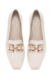 لوفر زنانه سفید بند دار چرم دری مد