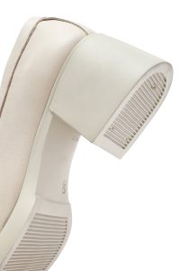 لوفر زنانه کرم بند دار پاشنه کوتاه چرم راحتی دری مد