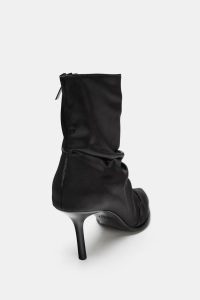 نیم بوت زنانه ساتن چین‌دار پاشنه‌دار زارا – ZARA