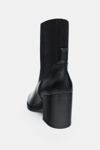 نیم بوت زنانه پارچه‌ای پاشنه بلند زارا – ZARA