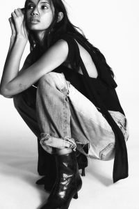 نیم بوت زنانه پاشنه برجسته زارا – ZARA