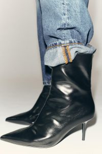 نیم بوت زنانه پاشنه بلند افکت ترک‌دار زارا – ZARA