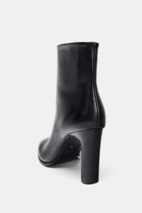نیم بوت زنانه چرم پاشنه بلند زارا – ZARA