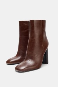 نیم بوت زنانه چرم پاشنه پهن زارا – ZARA