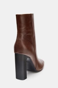 نیم بوت زنانه چرم پاشنه پهن زارا – ZARA