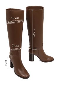 چکمه زنانه چرمی قهوه‌ای پاشنه پهن دری مد