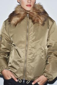 کت بامبر زنانه با یقه خز مصنوعی کالکشن ZW زارا – ZARA