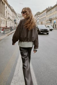 کت بامبر زنانه طرح جناغی پفی زارا – ZARA