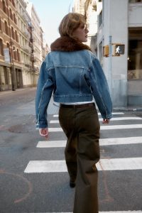 کت جین زنانه کوتاه با یقه خز مصنوعی Z1975 زارا – ZARA