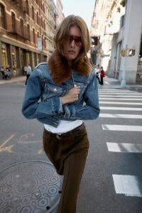 کت جین زنانه کوتاه با یقه خز مصنوعی Z1975 زارا – ZARA