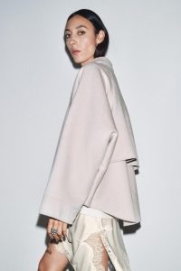 کت زنانه پشمی زیپ‌دار کالکشن ZW زارا – ZARA