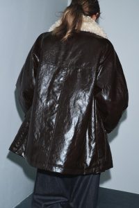 کت زنانه یقه خز مصنوعی کالکشن ZW زارا – ZARA