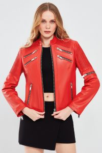 کت زنانه Milano چرم قرمز کوتاه دری مد