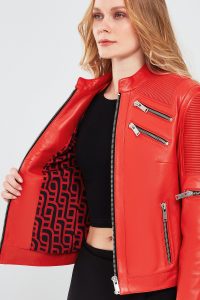 کت زنانه Milano چرم قرمز کوتاه دری مد