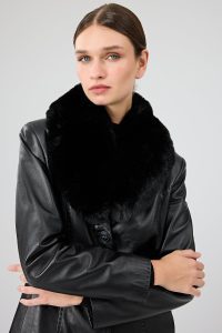 کت چرمی بلند خز مشکی زنانه کریستینا دری مد