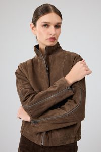 کت چرمی زنانه قهوه ای کوتاه اوور سایز جیر Gina دری مد