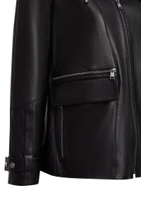 کت چرمی زنانه مشکی اورسایز کلاه‌دار یقه خزدار Chantal دری مد