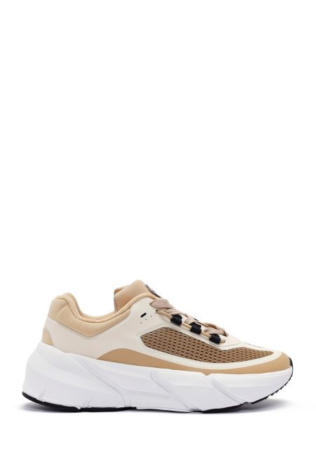 کتونی زنانه بژ بنددار ACBC x Derimod