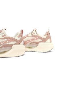 کتونی زنانه بژ بنددار لژدار دری مد Studio