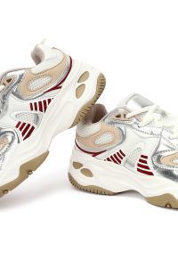 کتونی زنانه بژ بنددار لژدار دری مد