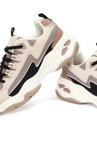 کتونی زنانه بژ بنددار لژدار دری مد