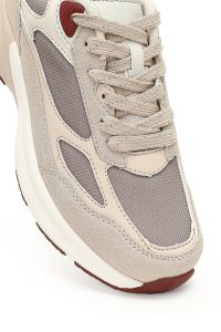 کتونی زنانه بژ بنددار لژدار دری مد