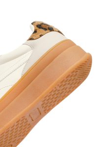 کتونی زنانه بژ بنددار لژدار دری مد