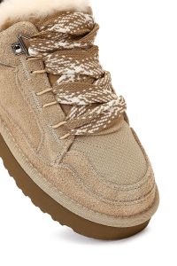 کتونی زنانه تدی جیر بژ خزدار بنددار لژدار دری مد