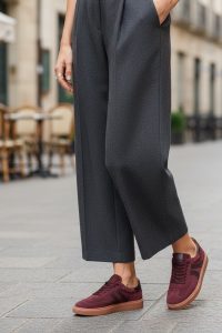 کتونی زنانه جیر زرشکی بنددار دری مد