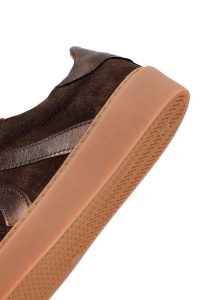 کتونی زنانه جیر قهوه‌ای بنددار دری مد