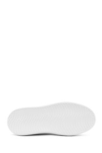 کتونی زنانه سفید بنددار با جزئیات پلنگی ACBC x Derimod