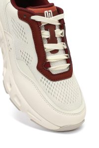 کتونی زنانه سفید بنددار لژدار دری مد Studio