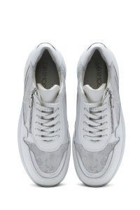 کتونی زنانه سفید پاشنه بلند با بند چرم دری مد