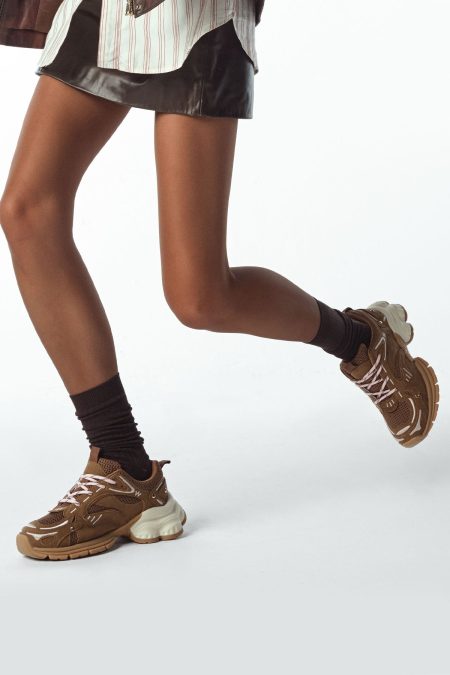 کتونی زنانه شتری بنددار لژدار دری مد