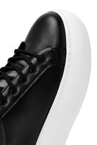 کتونی زنانه مشکی بنددار لژدار دری مد