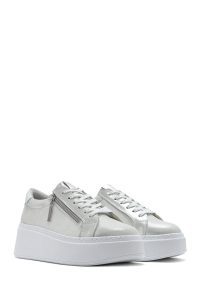 کتونی زنانه نقره ای با زیره ضخیم و زیپ کناری چرم دری مد