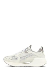 کتونی زنانه نقره‌ای بنددار لژدار دری مد Studio