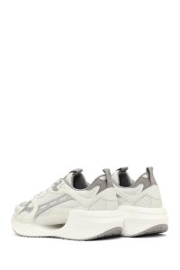 کتونی زنانه نقره‌ای بنددار لژدار دری مد Studio