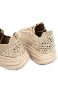 کتونی زنانه پارچه‌ای بژ بنددار لژدار دری مد Zero