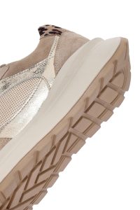 کتونی زنانه چرم بژ بنددار لژدار دری مد