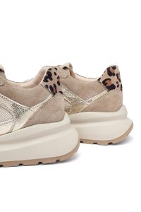 کتونی زنانه چرم بژ بنددار لژدار دری مد