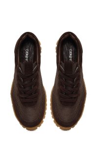 کتونی زنانه چرم قهوه‌ای بنددار دری مد