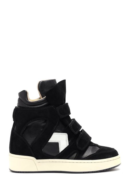 کتونی زنانه چرم مشکی بنددار با لژ بلند دری مد